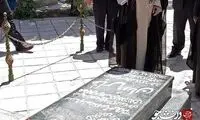 رهبر انقلاب بر مزار خلبانی که کابوس صدام شد