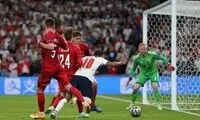 سرنگونی مشکوک استرلینگ و یک پنالتی جنجالی!