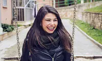 تظاهر به شاد بودن خوب است یا بد؟