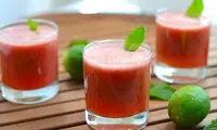 اسموتی خربزه و چای سبز؛ تضمین شادابی پوست