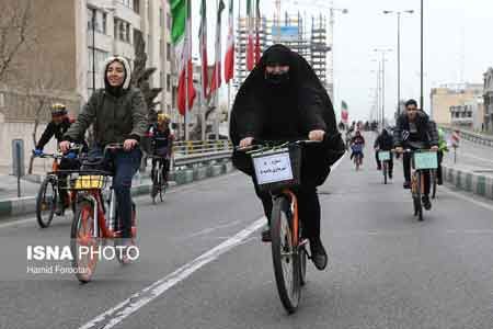 دفاع تمام‌قد استاد حوزه از دوچرخه‌سواری زنان