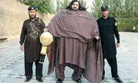 نبرد هالک 435 کیلویی پاکستان با تراکتور