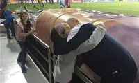 عکس: اقدام جالب سرمربی قطر بعد پیروزی