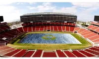 پوشاندن چمن استادیوم با شلوار جین +عکس