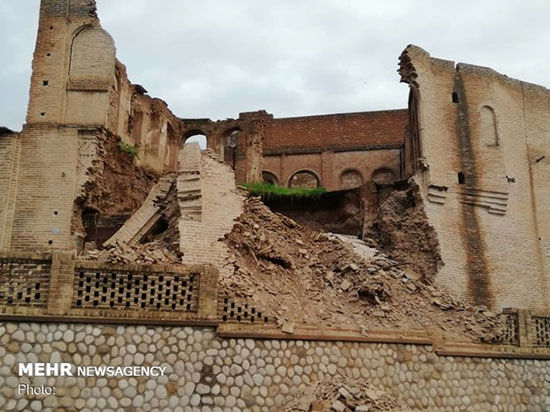 ریزش یک خانه تاریخی در دزفول بر اثر بارندگی