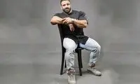 قهرمان مستر المپیا در حال گچ کاری