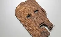 کشف یک نقاب باستانی عجیب در رسوبات سیلاب 
