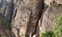 آبشار شاهاندشت؛ آمیزه‎ای از تاریخ و هیجان