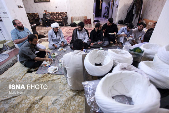 زندگی مبلغ دینی در قاب تصویر