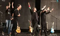 «کاوه آفاق» برای اولین بار روی صحنه