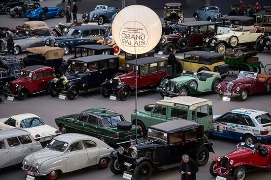 حراج اتومبیل‌های کلاسیک در پاریس +عکس