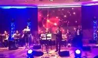 خوانندگان لس‌آنجلسی پول طرفدارانشان را بالا کشیدند