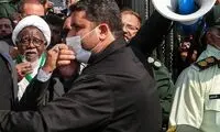 لباس عجیب روحانیون در استقبال از شیخ زکزاکی