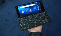 گوشی نوستالژیک کشویی دهه 90 در CES 2018