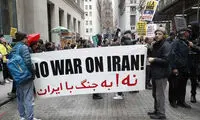 نه به جنگ با ایران در تظاهرات آمریکایی