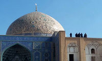 مرمت گنبد شیخ لطف‌الله هزار اشکال دارد