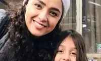 قابی دو نفره از ترانه علیدوستی و دخترش «حنا»