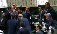 تصویری از تشنج روز گذشته در صحن مجلس