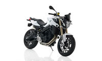 بررسی موتورسیکلت بی‌ام‌و F 800 R مدل 2015