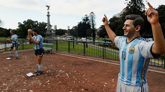 تندیس "لیونل مسی" در آرژانتین نصب شد