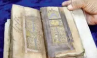 کشف نسخه خطی 700ساله غزلیات حافظ در هند