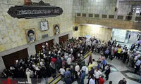صف شاکیان شرکت «پرشین خودرو» در دادگاه