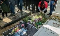 تصاویری از آرامگاه ابدیِ «مهرداد میناوند»