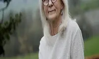 این زن درد را نمیشناسد!