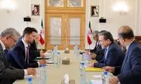 عراقچی: پنجره دیپلماسی را باز نگه داشته‌ایم