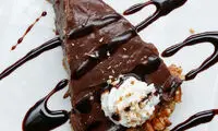 طرز تهیه پای شکلات با پریتزل