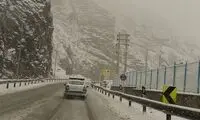 برف جاده کرج-چالوس و آزادراه تهران-شمال را بست