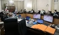 اعضای شورای نگهبان در حال بررسی صلاحیت‌ها