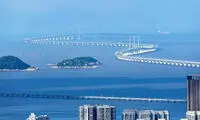 پل ۵۵ کیلومتری که چینی‌ها روی آب ساختند