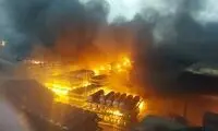 آتش‌سوزی وسیع یک گاراژ در جاده خاوران