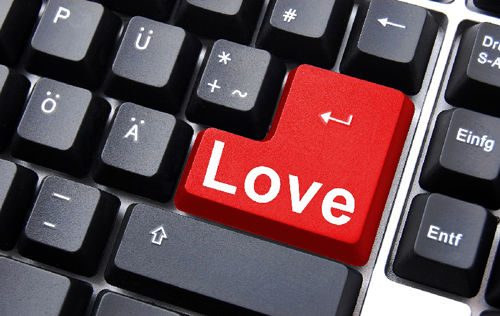آیا روابط دیجیتالی و عشق از راه دور، موفق است؟