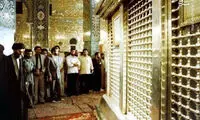 رهبر انقلاب در حرم حضرت زینب (س)