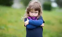 با کودک کج خلق کنار بیایید