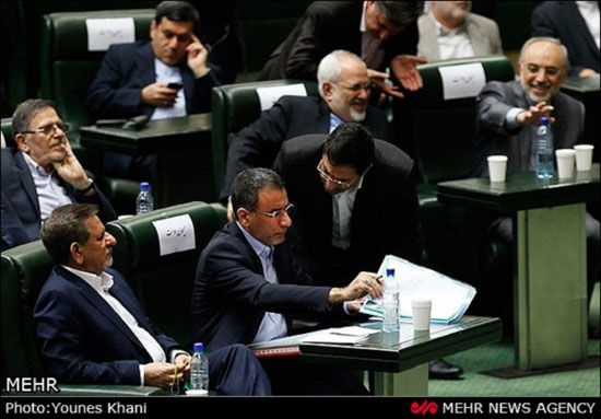 عکس: خنده‌ «آقا محمد جواد» در مجلس
