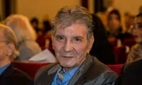 نادر گلچین؛ خواننده‌ی مولف