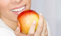 چه غذاهایی برای دندان و لثه ها مفید هستند؟