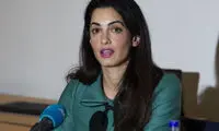 دفاع امل کلونی از مسلمانان