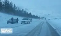کولاک برف جاده جنگل گلستان را مسدود کرد
