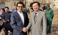 دیدار اتفاقی سفیر چین در ایران با موسوی