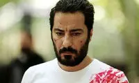 تیپ عجیب نوید محمدزاده در پشت صحنه یک نمایش