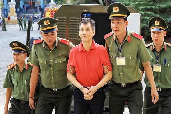 یک آمریکایی در ویتنام به ۱۲سال زندان محکوم شد
