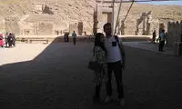 استراماچونی و همسرش در تخت جمشید