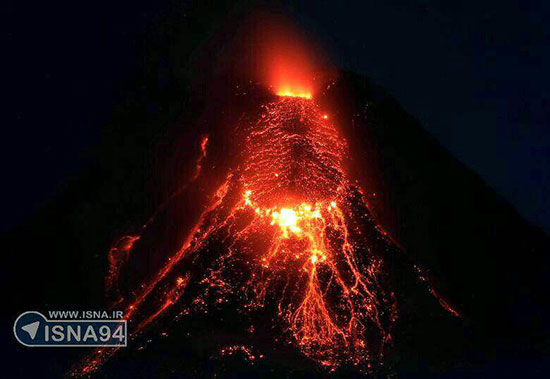 فوران شدید آتشفشان از کوه مایون در فیلیپین