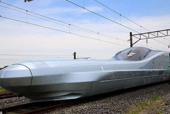 سریع‌ترین قطار جهان با ۳۶۰کیلومتر بر ساعت