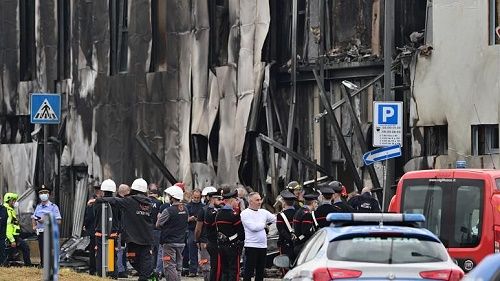 سقوط هواپیما در ایتالیا جان ۸ نفر را گرفت