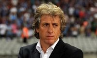 ژسوس از ترک نیمکت الهلال منصرف شد